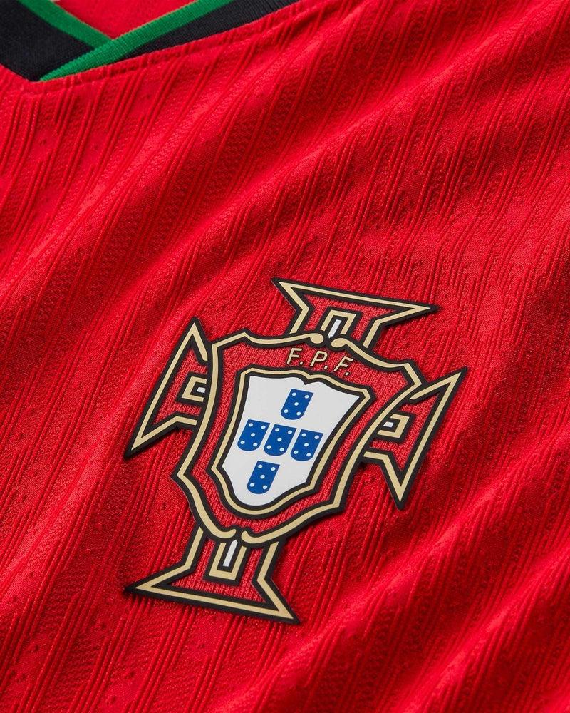 Camisa Portugal I 24/25 - Torcedor Nike Masculina - Vermelha